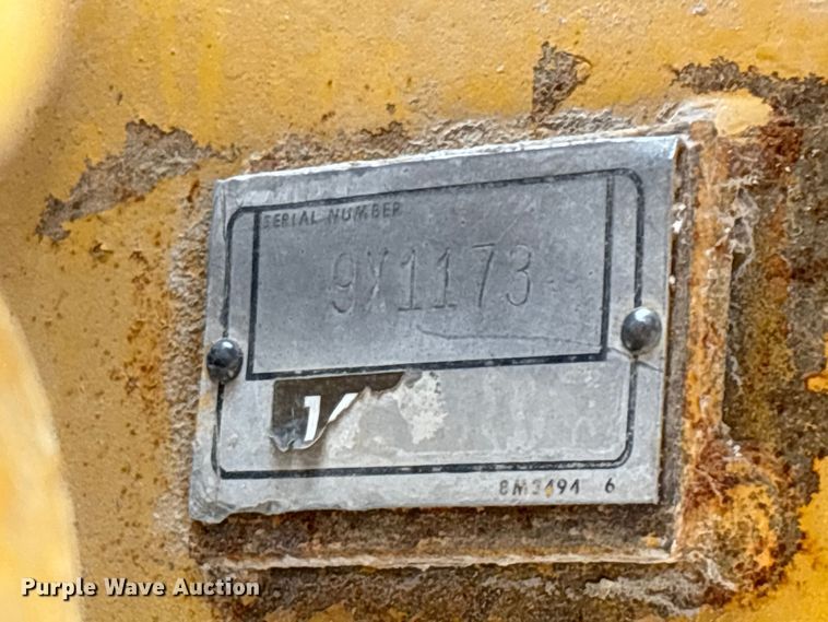 image for item FG0381 1977 Caterpillar D6D dozer