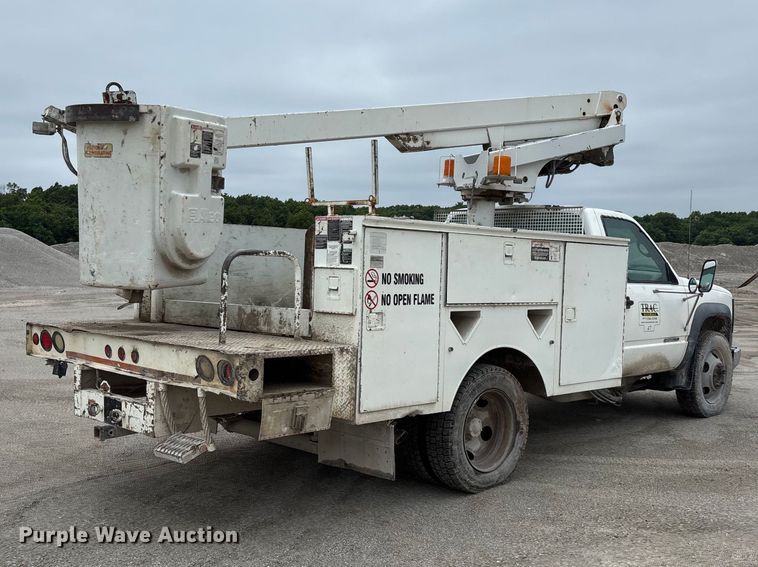 image for item FG0382 1996 Chevrolet C3500 bucket truck