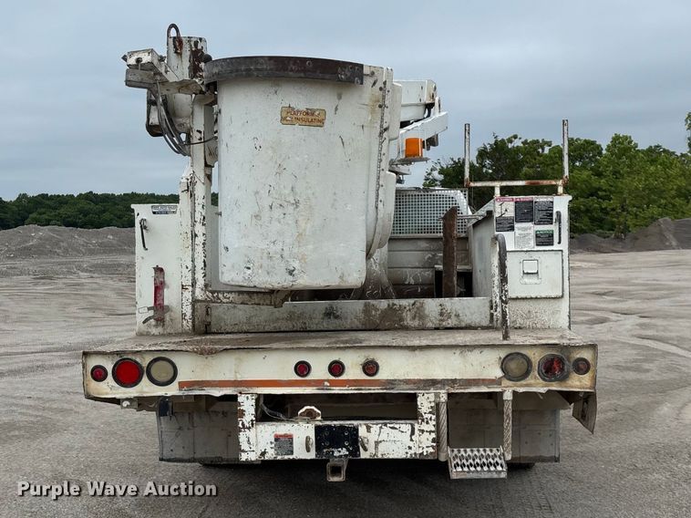 image for item FG0382 1996 Chevrolet C3500 bucket truck