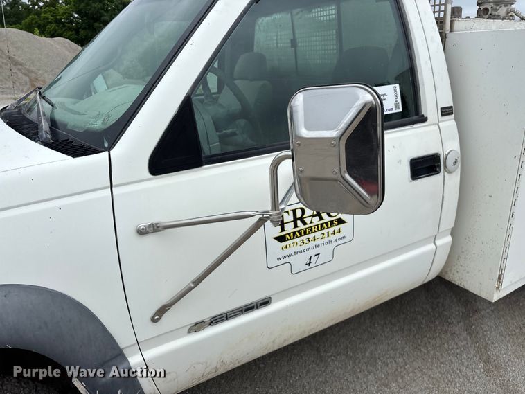 image for item FG0382 1996 Chevrolet C3500 bucket truck