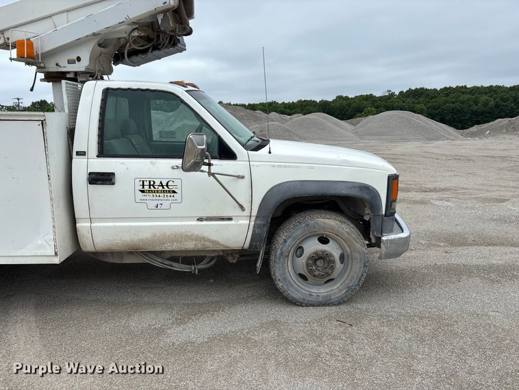 image for item FG0382 1996 Chevrolet C3500 bucket truck