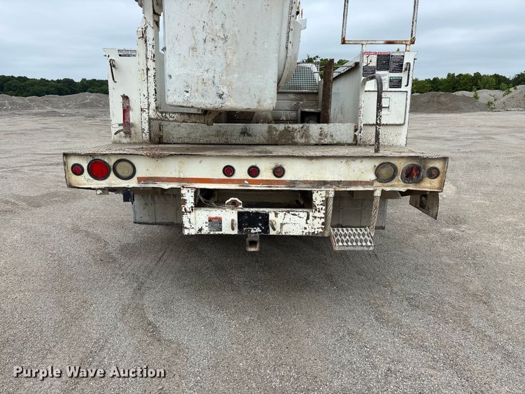 image for item FG0382 1996 Chevrolet C3500 bucket truck