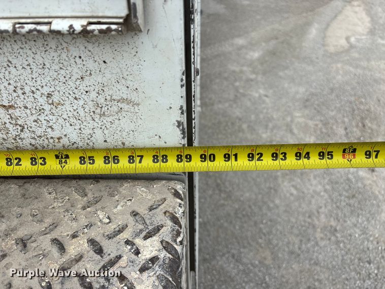 image for item FG0382 1996 Chevrolet C3500 bucket truck