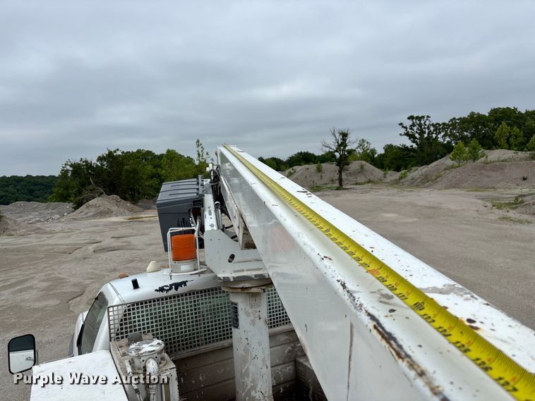 image for item FG0382 1996 Chevrolet C3500 bucket truck