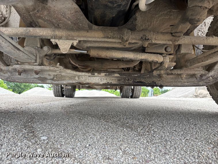 image for item FG0382 1996 Chevrolet C3500 bucket truck