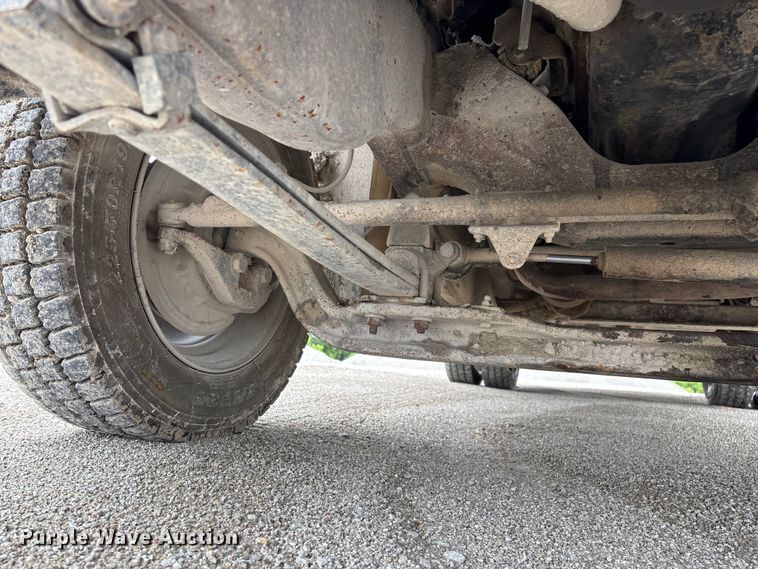 image for item FG0382 1996 Chevrolet C3500 bucket truck