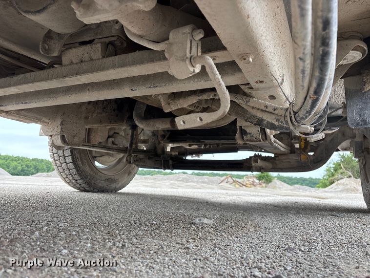 image for item FG0382 1996 Chevrolet C3500 bucket truck