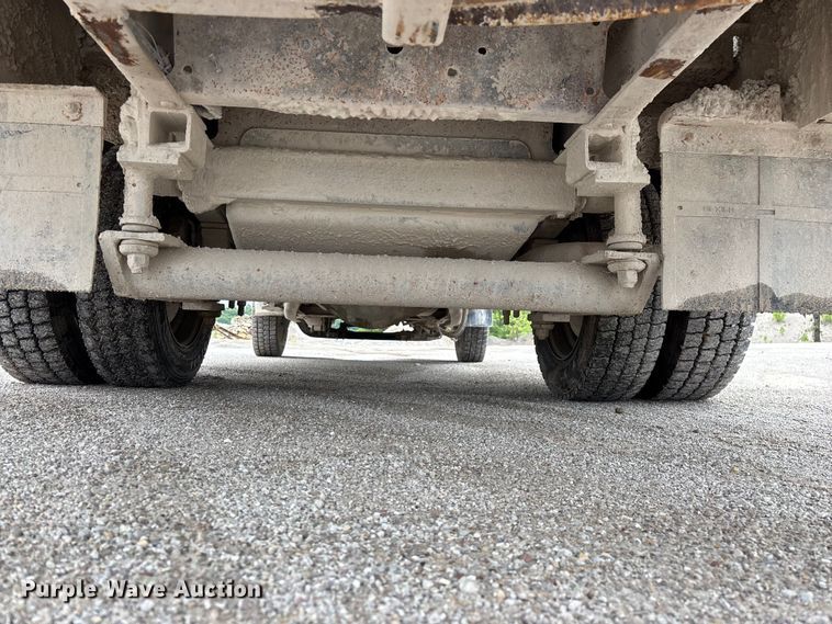image for item FG0382 1996 Chevrolet C3500 bucket truck
