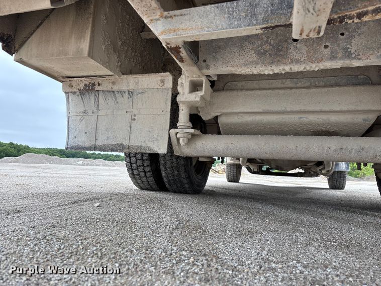 image for item FG0382 1996 Chevrolet C3500 bucket truck