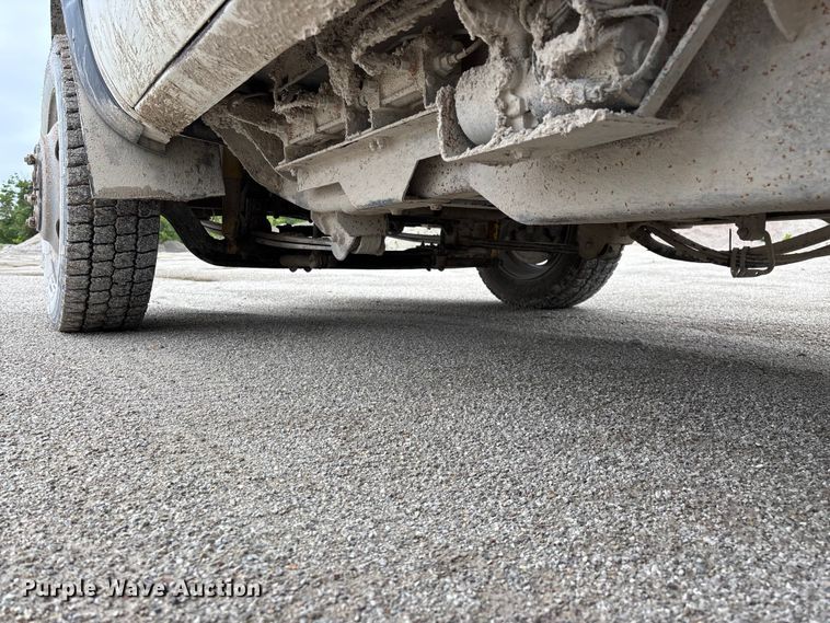 image for item FG0382 1996 Chevrolet C3500 bucket truck
