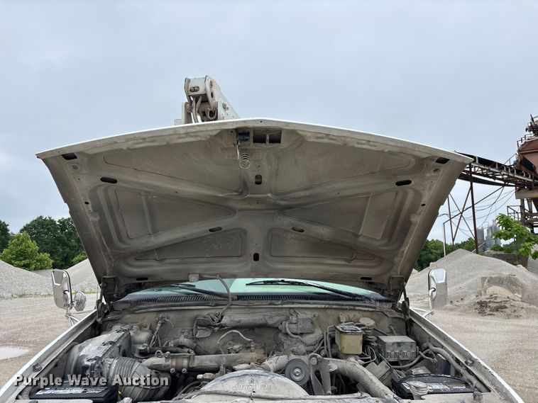 image for item FG0382 1996 Chevrolet C3500 bucket truck