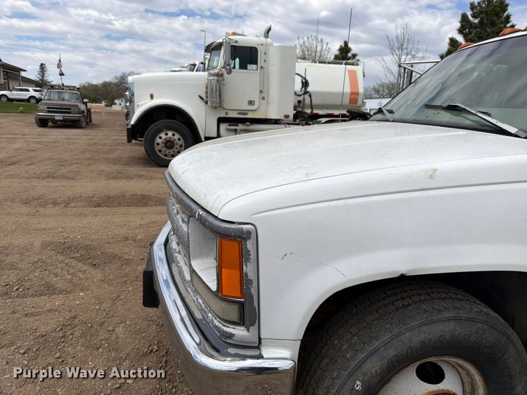 image for item FK0160 1998 Chevrolet C3500 utility / service truck