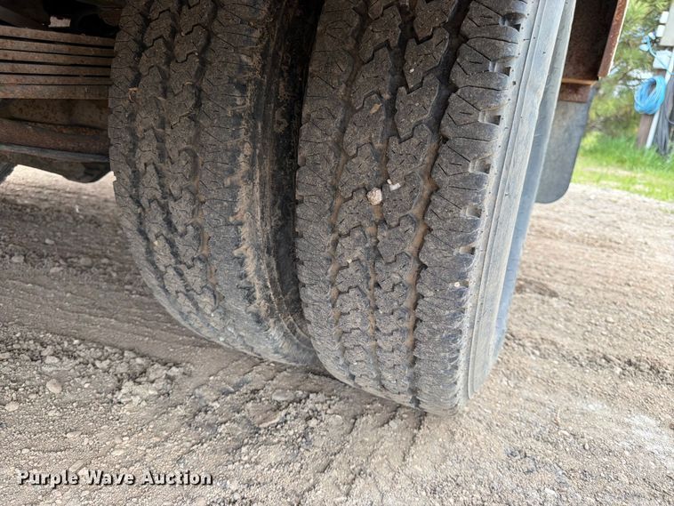 image for item FK0160 1998 Chevrolet C3500 utility / service truck