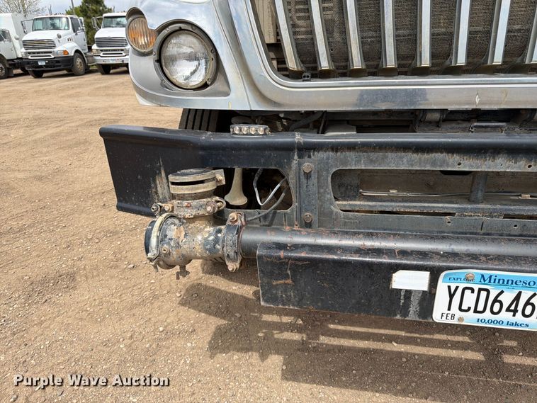 image for item FK0161 2009 International 7400 water truck