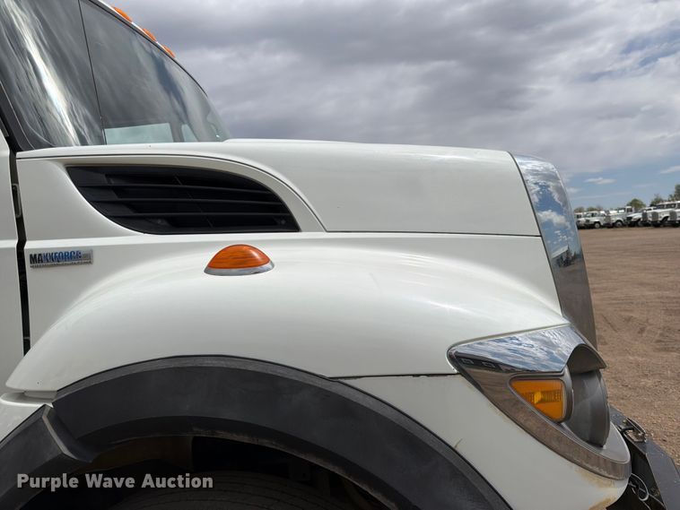 image for item FK0161 2009 International 7400 water truck