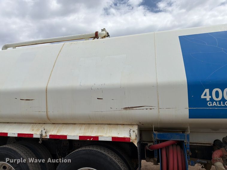 image for item FK0161 2009 International 7400 water truck