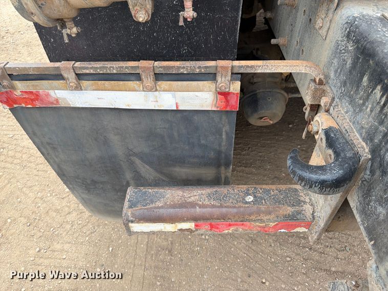 image for item FK0161 2009 International 7400 water truck