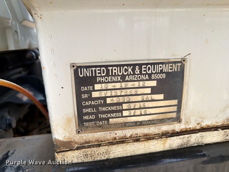 image for item FK0161 2009 International 7400 water truck