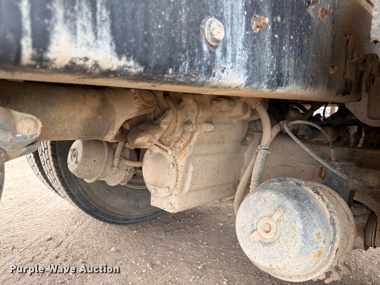 image for item FK0161 2009 International 7400 water truck