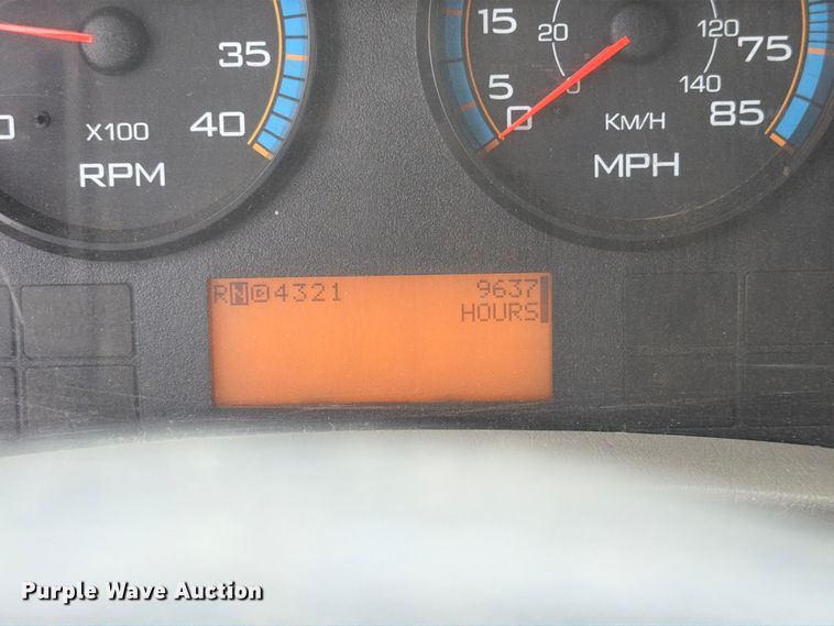 image for item FK0161 2009 International 7400 water truck