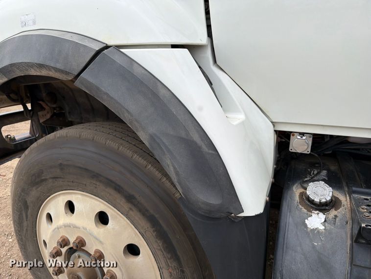 image for item FK0163 2008 International 7400SBA water truck
