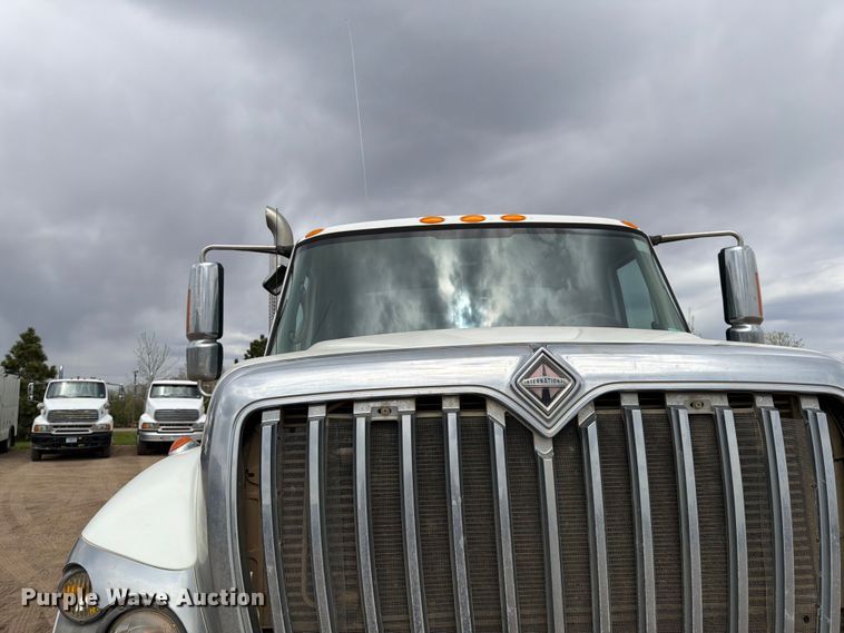 image for item FK0163 2008 International 7400SBA water truck