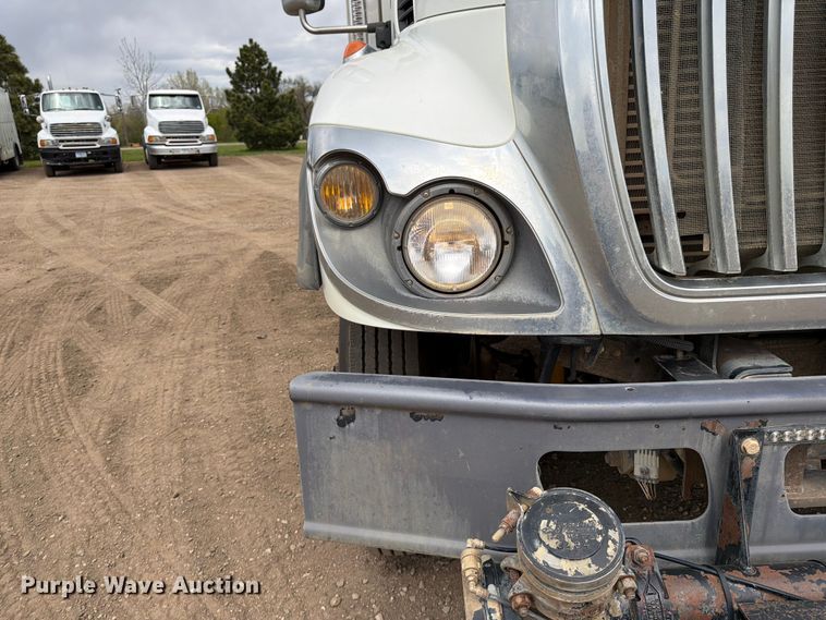 image for item FK0163 2008 International 7400SBA water truck