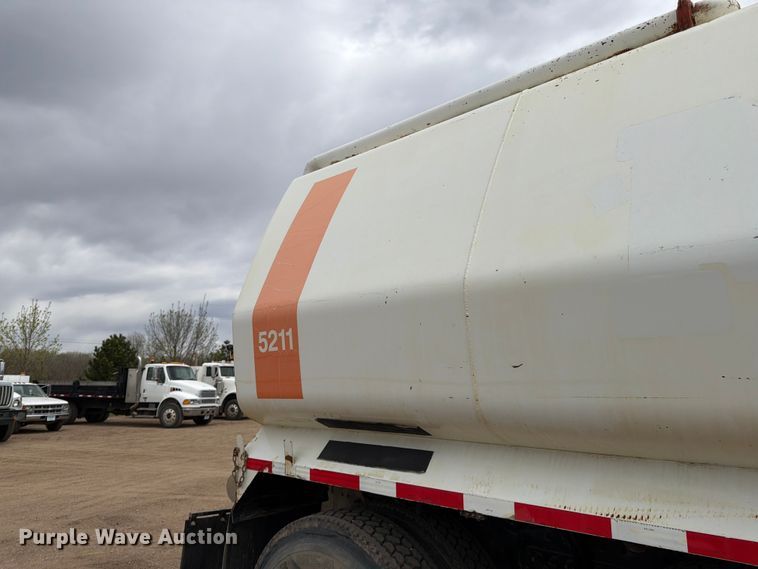 image for item FK0163 2008 International 7400SBA water truck