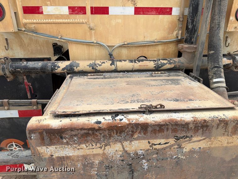 image for item FK0163 2008 International 7400SBA water truck