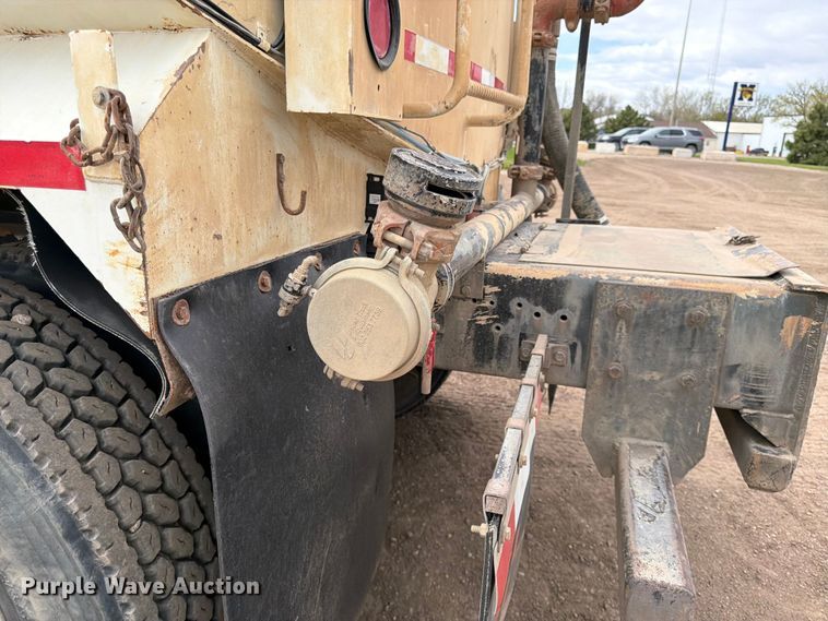 image for item FK0163 2008 International 7400SBA water truck