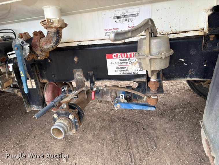 image for item FK0163 2008 International 7400SBA water truck