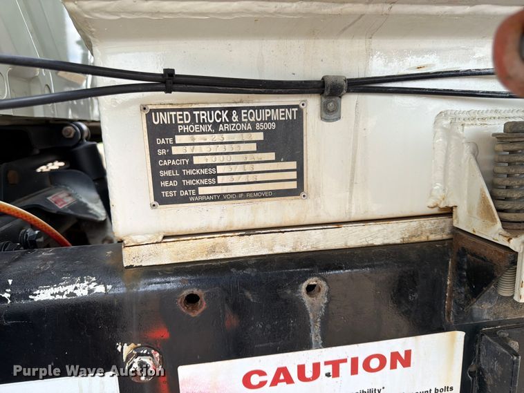 image for item FK0163 2008 International 7400SBA water truck