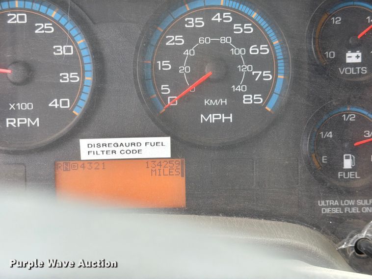 image for item FK0163 2008 International 7400SBA water truck