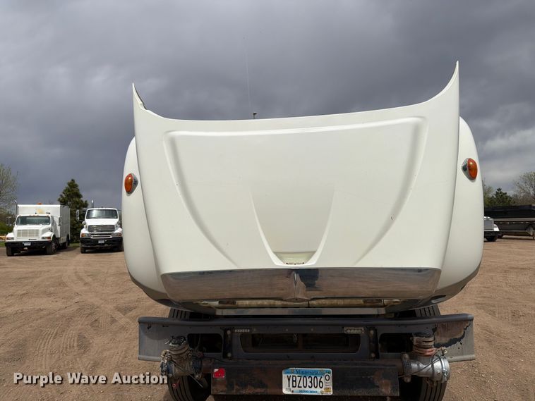 image for item FK0163 2008 International 7400SBA water truck