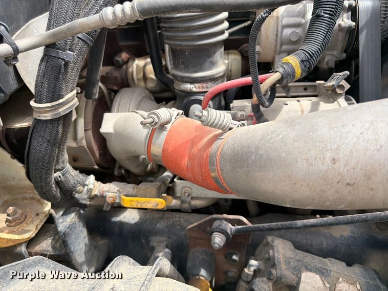 image for item FK0163 2008 International 7400SBA water truck