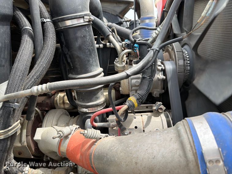 image for item FK0163 2008 International 7400SBA water truck