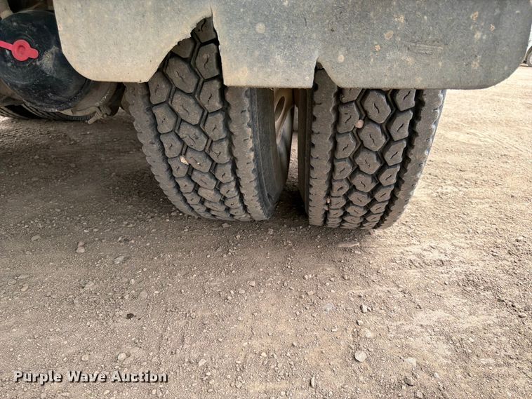 image for item FK0163 2008 International 7400SBA water truck