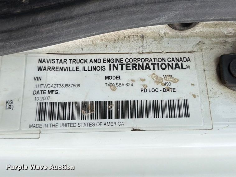 image for item FK0163 2008 International 7400SBA water truck