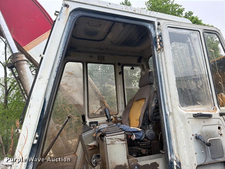 image for item FK0170 Kobelco excavator