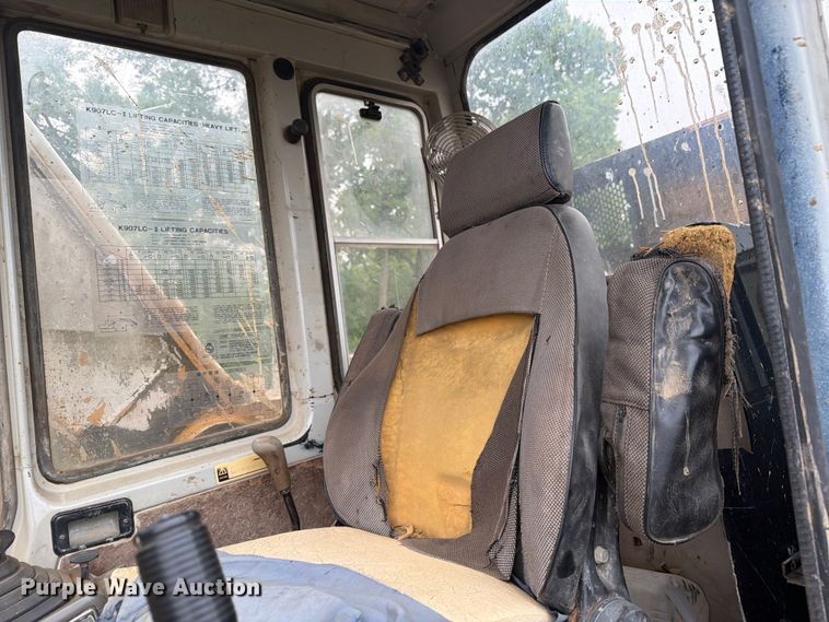 image for item FK0170 Kobelco excavator