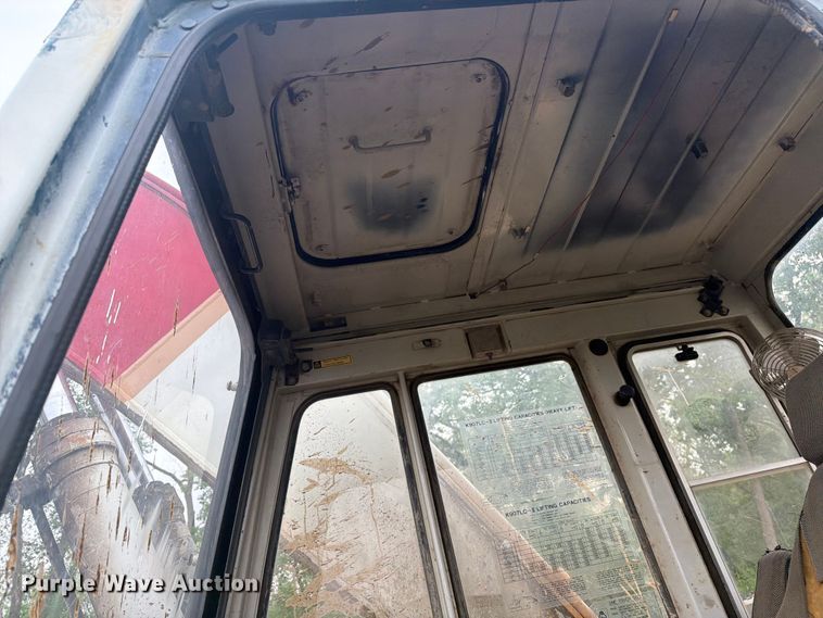 image for item FK0170 Kobelco excavator