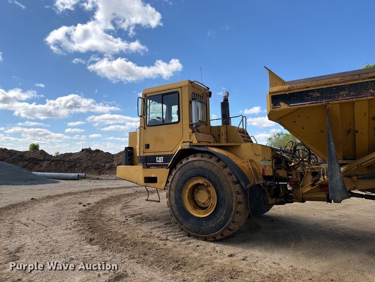 image for item FK0179 1991 Caterpillar D400D articulated haul truck