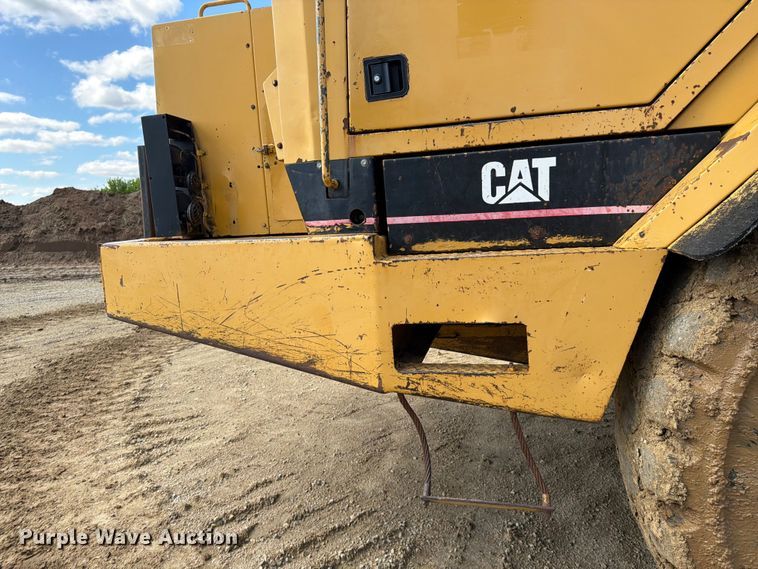 image for item FK0179 1991 Caterpillar D400D articulated haul truck