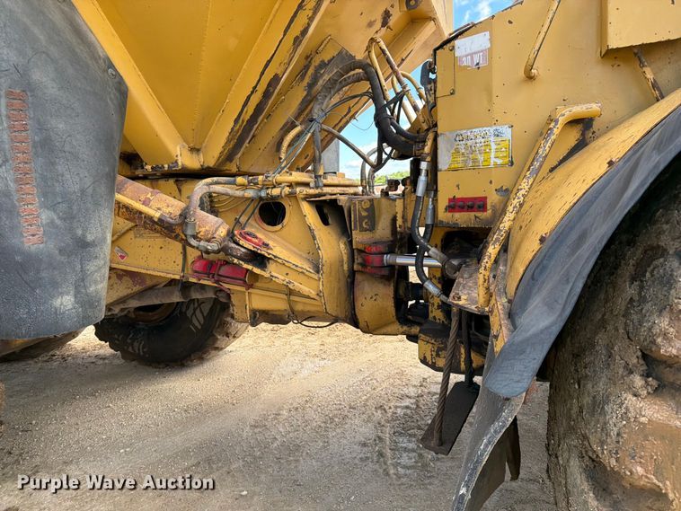 image for item FK0179 1991 Caterpillar D400D articulated haul truck