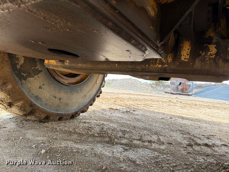 image for item FK0179 1991 Caterpillar D400D articulated haul truck