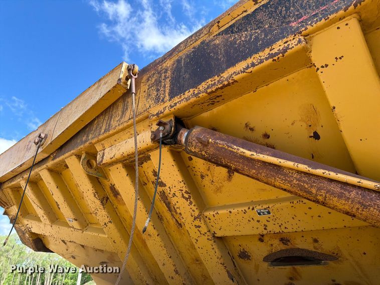 image for item FK0179 1991 Caterpillar D400D articulated haul truck