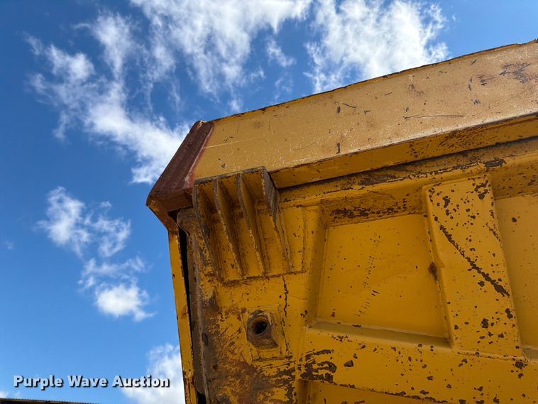 image for item FK0179 1991 Caterpillar D400D articulated haul truck