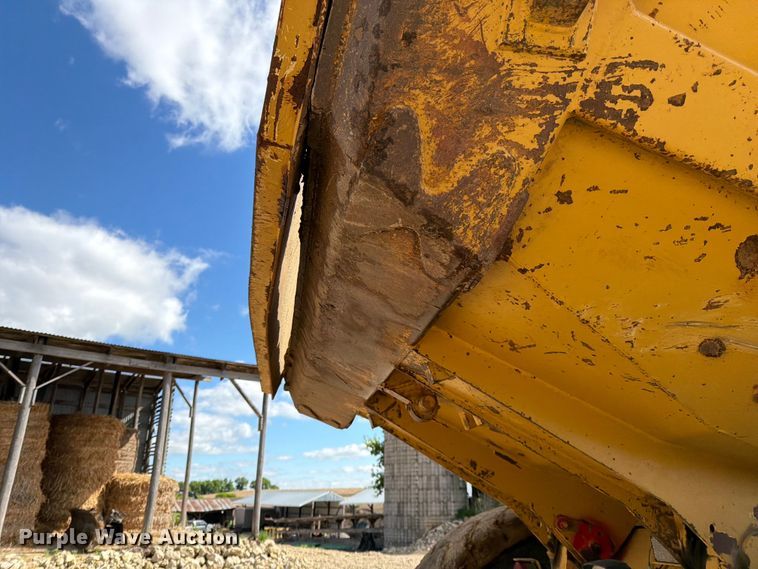 image for item FK0179 1991 Caterpillar D400D articulated haul truck