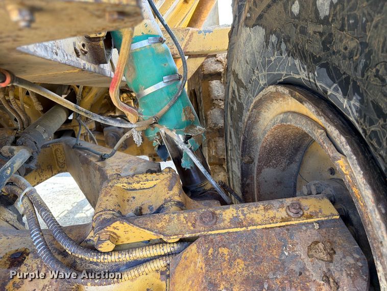 image for item FK0179 1991 Caterpillar D400D articulated haul truck