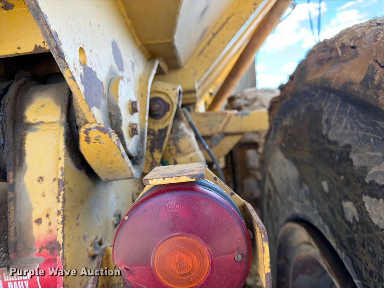 image for item FK0179 1991 Caterpillar D400D articulated haul truck